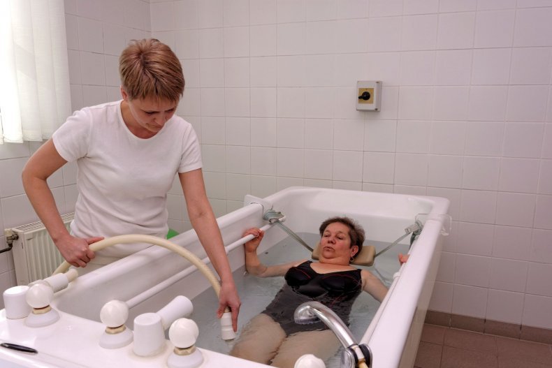 underwater-massage-dubai